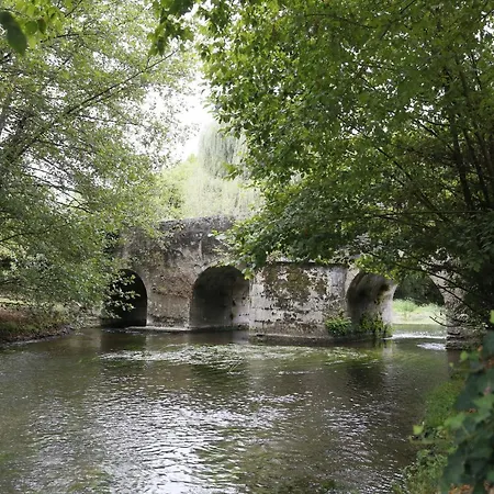 Le Moulin De Saint-aulaye Maison d'hôtes *