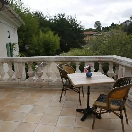 Le Moulin De Saint-aulaye Maison d'hôtes Saint-Aulaye-Puymangou